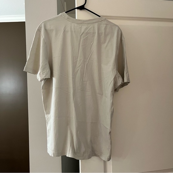 Pull & Bear Never stop building tshirt - Picture 2 of 2